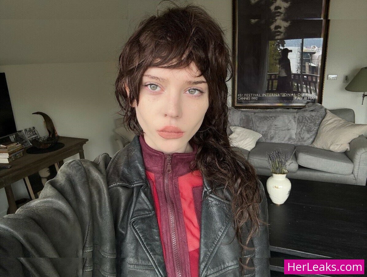 Sophie Thatcher - Image 109
