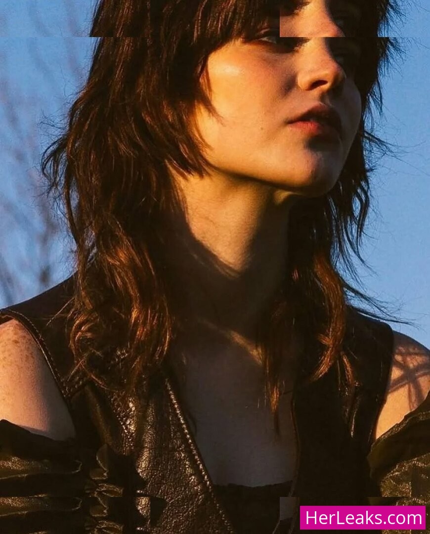 Sophie Thatcher - Image 102