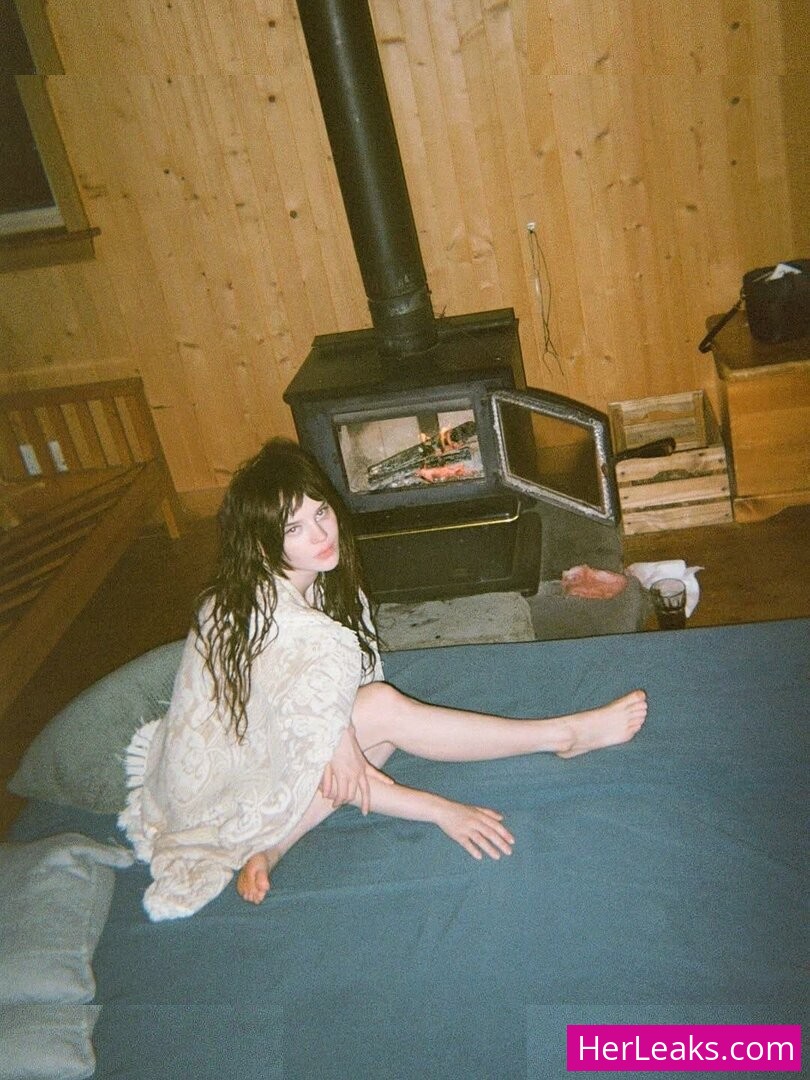 Sophie Thatcher - Image 99