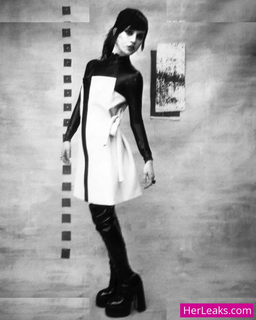 Sophie Thatcher - Image 18