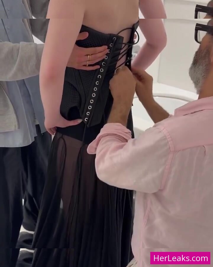 Sophie Thatcher - Image 10