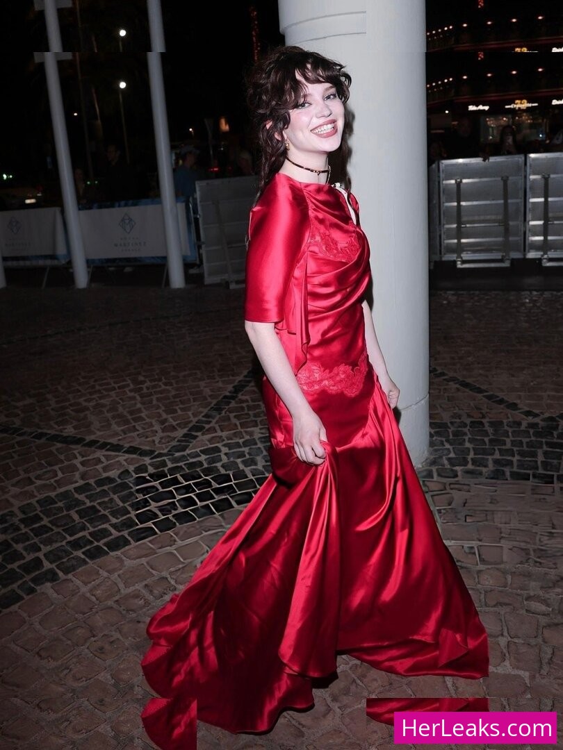 Sophie Thatcher - Image 4