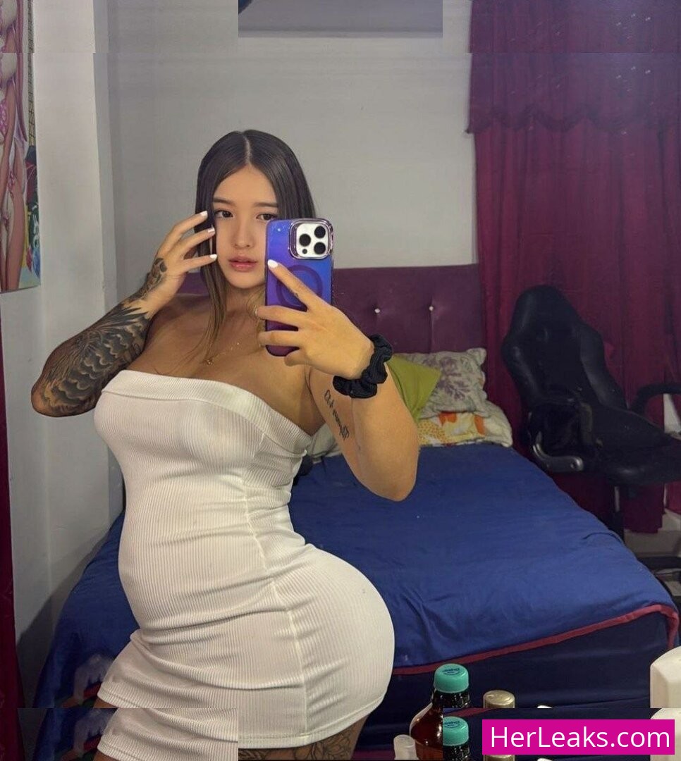 Valeria Castañeda - Image 110