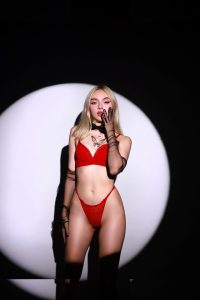 adelewilson__ - Image 21