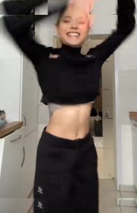 Alina Khani - Image 184