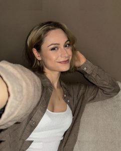 Alina Khani - Image 142