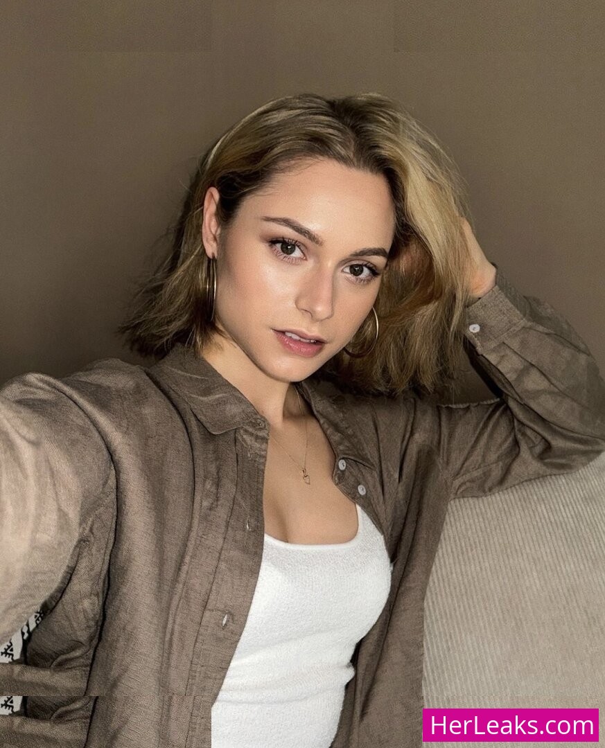 Alina Khani - Image 141