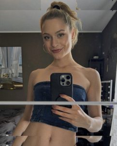 Alina Khani - Image 113