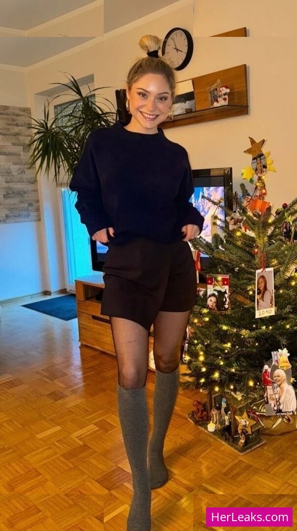 Alina Khani - Image 74