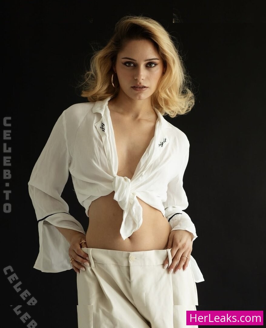 Alina Khani - Image 48