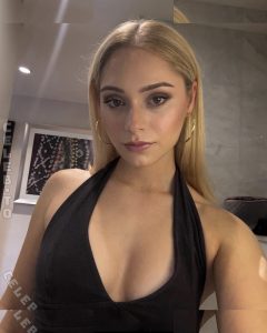 Alina Khani - Image 35