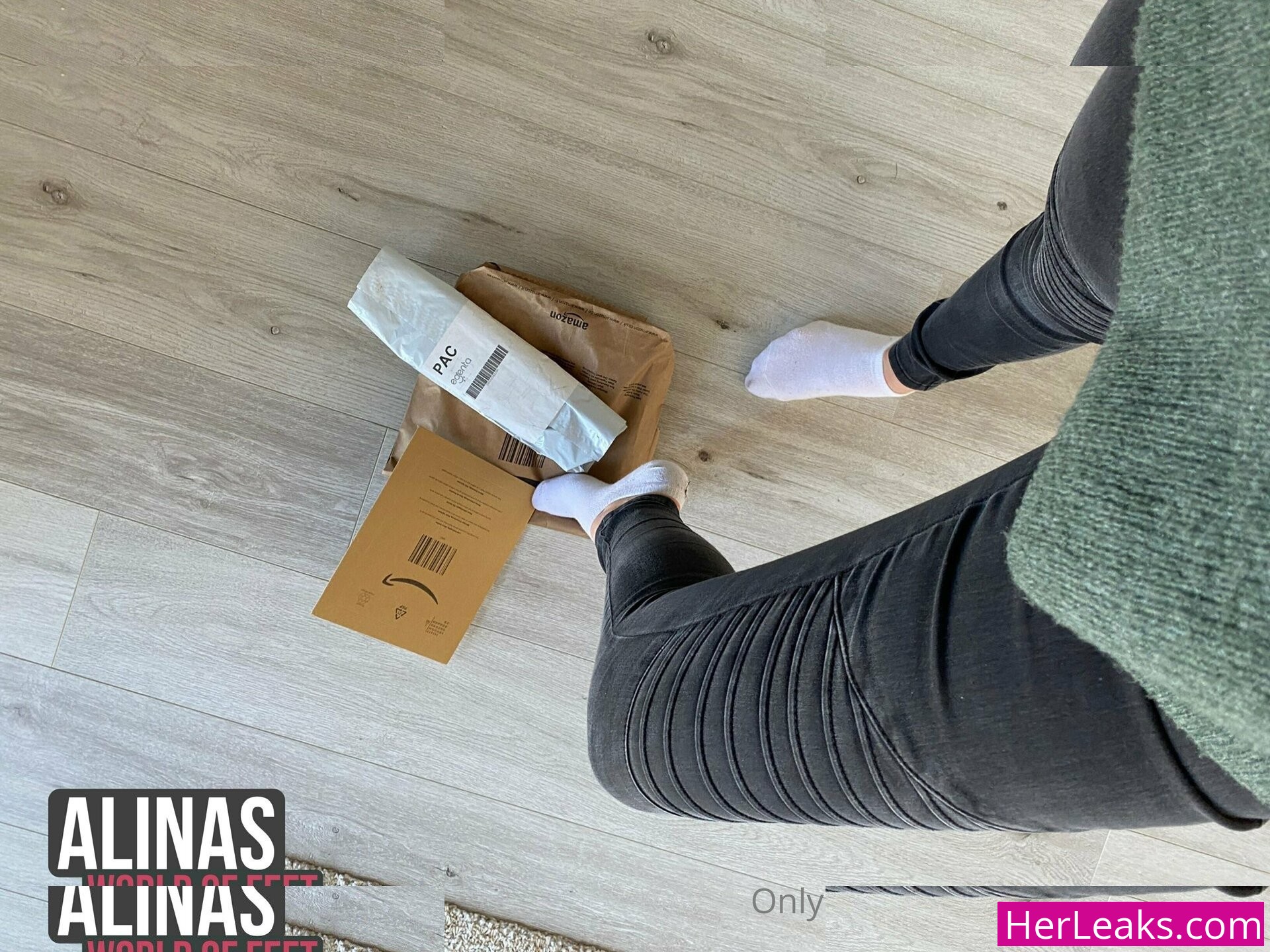 alinasworldoffeet - Image 21