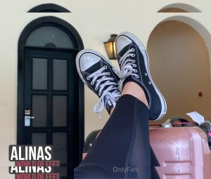 alinasworldoffeet - Image 5