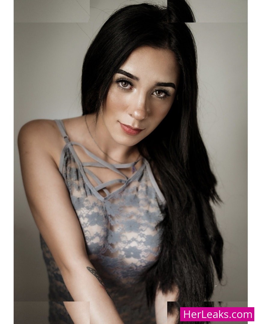 Ariadna Lorenzana - Image 105