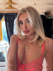caitlynshawxx - Image 17
