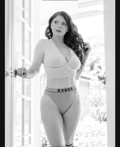 Candice Elizabeth - Image 29