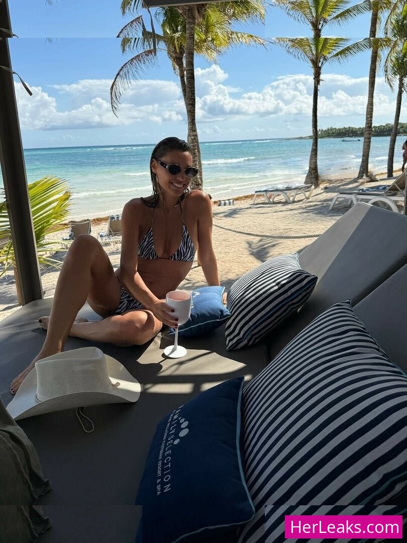Carolina Pampita - Image 15
