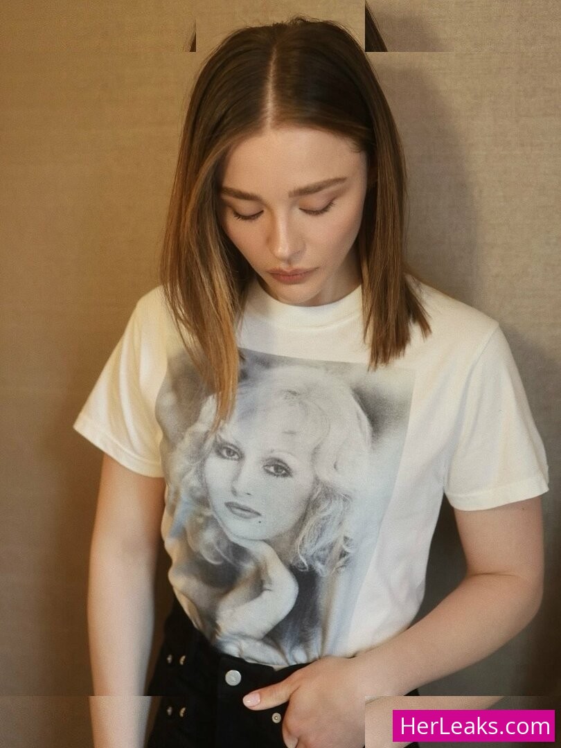Chloë Grace Moretz - Image 136