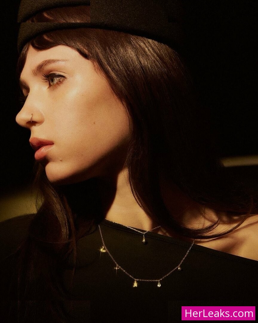 Clairo - Image 138