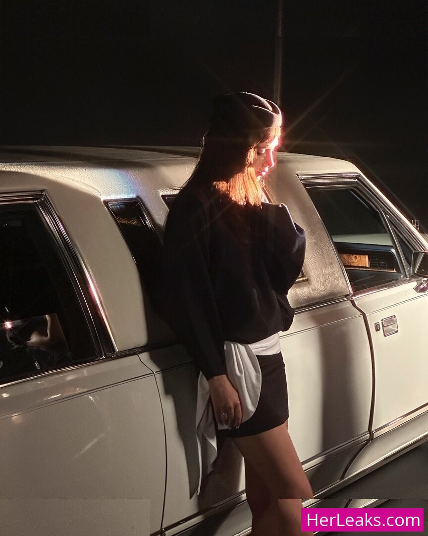 Clairo - Image 135