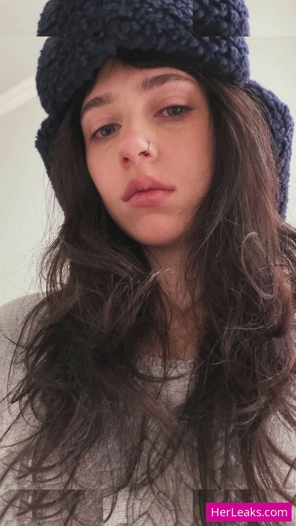 Clairo - Image 92