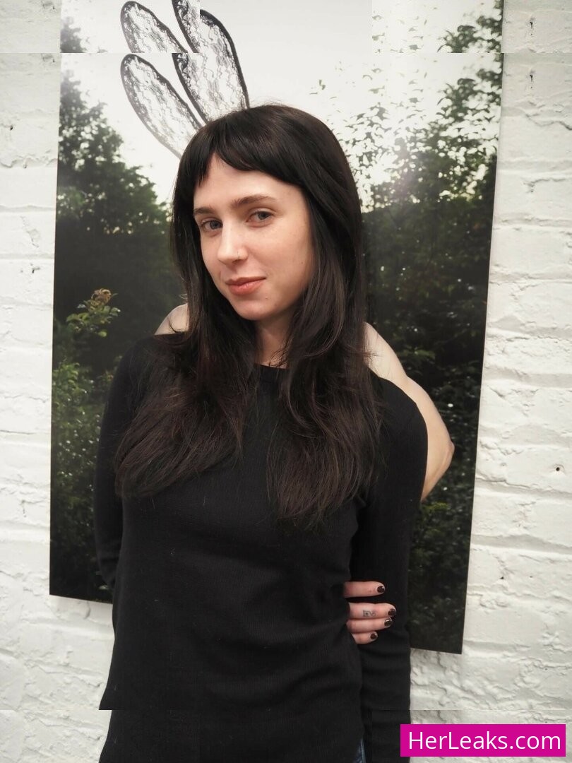 Clairo - Image 90