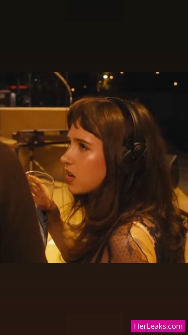 Clairo - Image 83