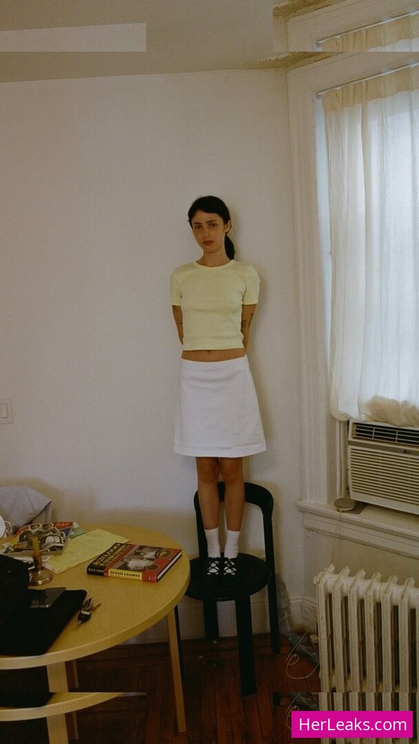 Clairo - Image 75