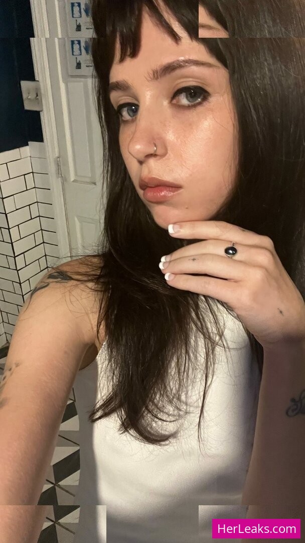 Clairo - Image 70