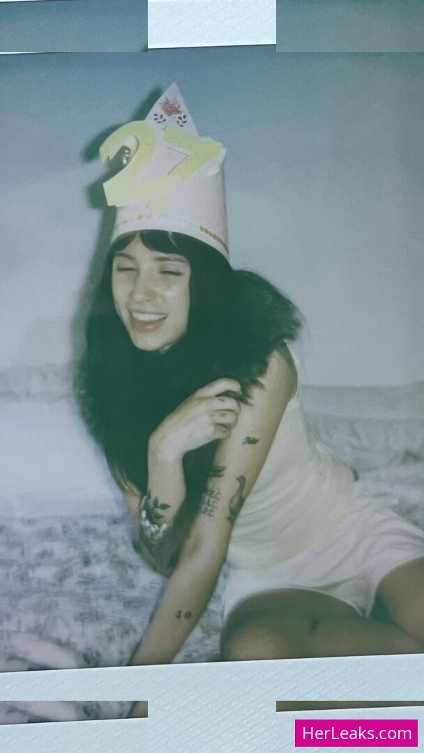 Clairo - Image 67