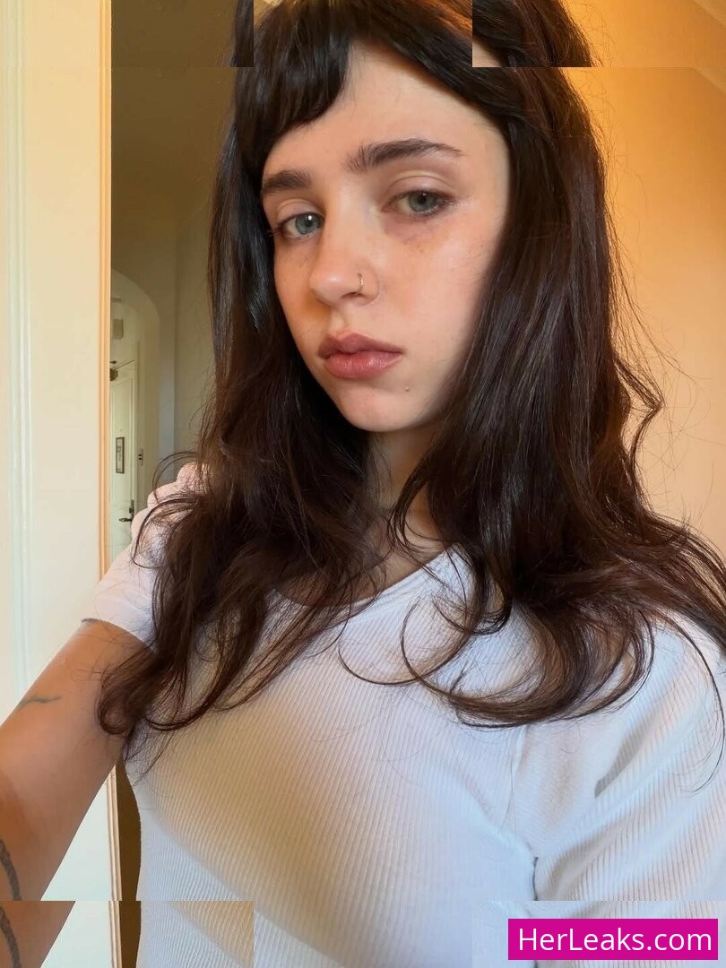 Clairo - Image 57