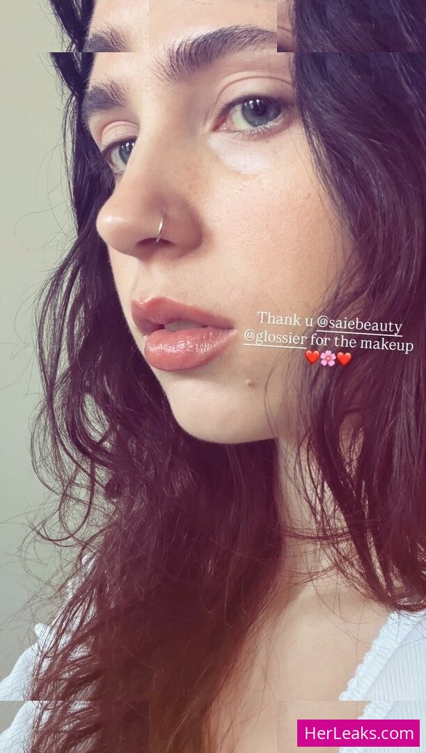Clairo - Image 56