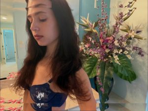 Clairo - Image 20