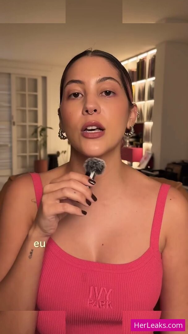 Dora Figueiredo - Image 50