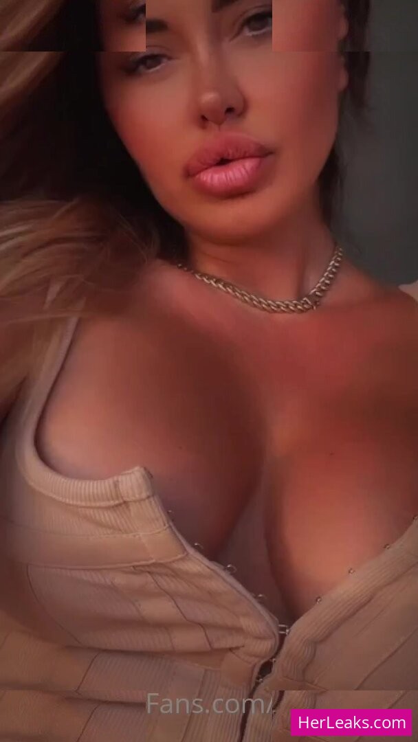 Ebru Polat - Image 10