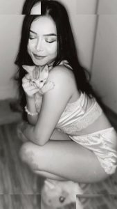 Eduarda Yuni - Image 133