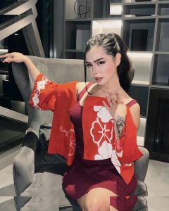 Eduarda Yuni - Image 21