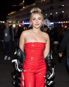 Emelia Hartford - Image 165