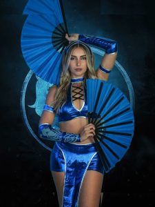Emelia Hartford - Image 110