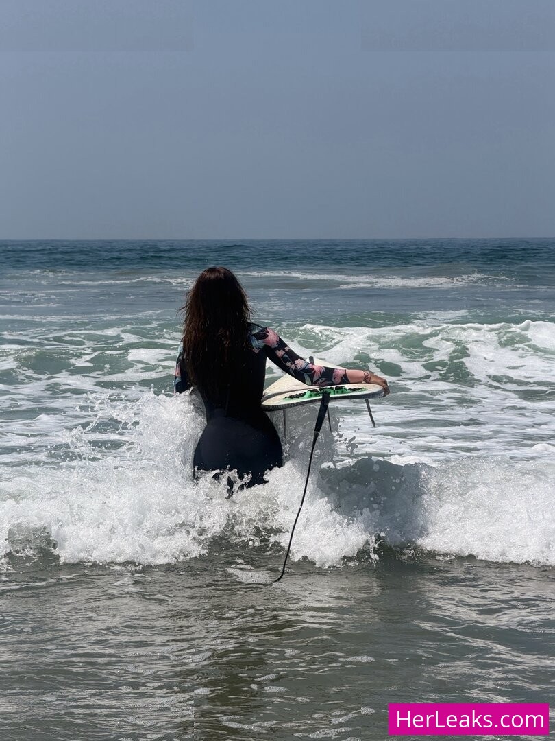 Emelia Hartford - Image 16