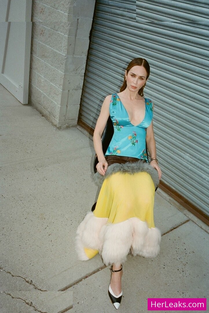 Emily Blunt - Image 165
