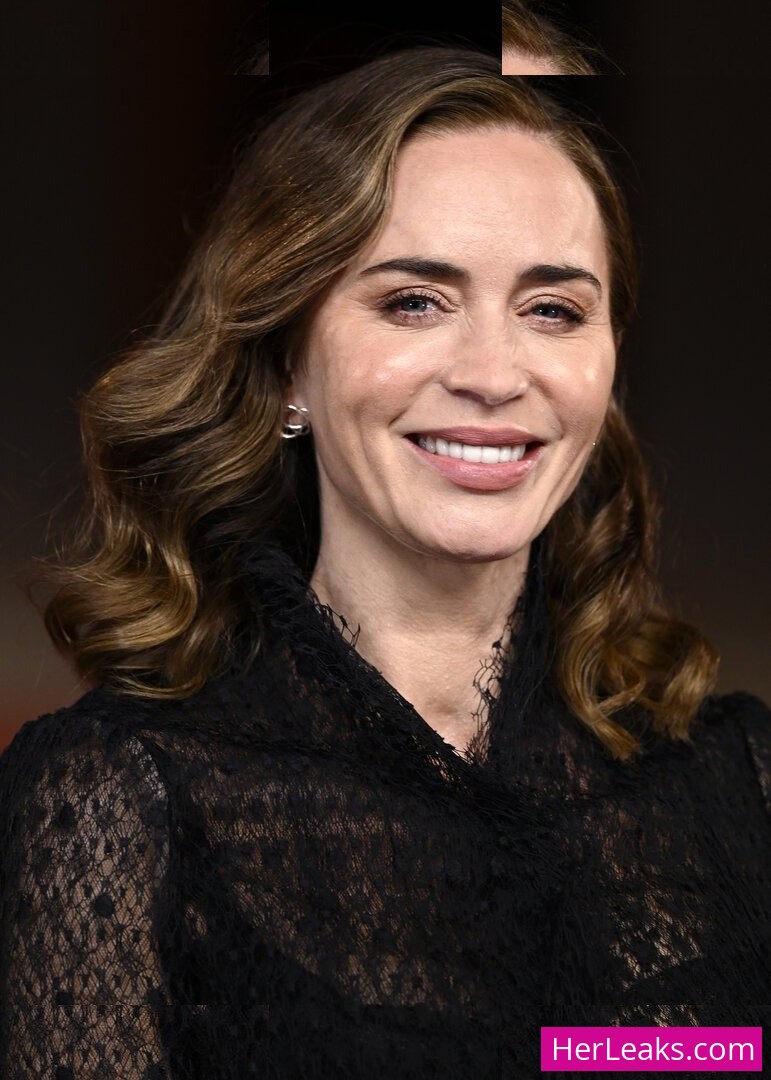 Emily Blunt - Image 119