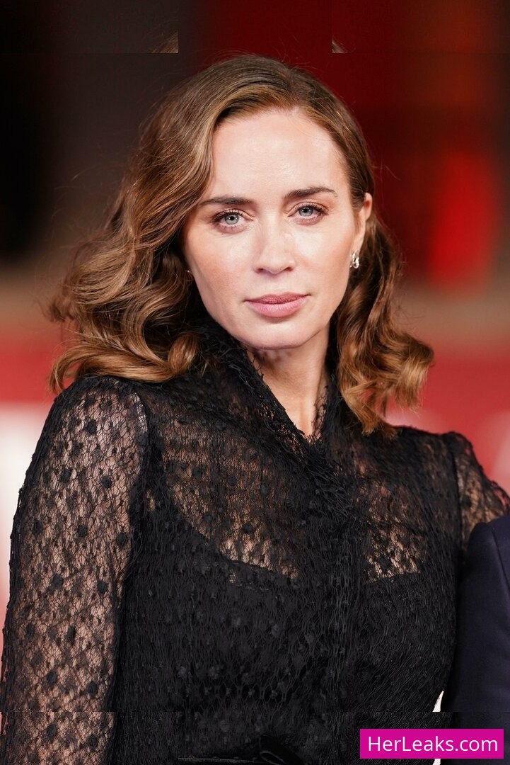 Emily Blunt - Image 114