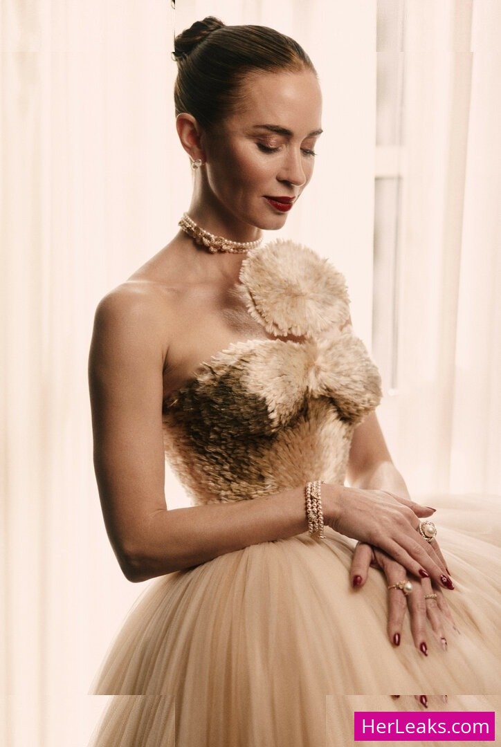 Emily Blunt - Image 104