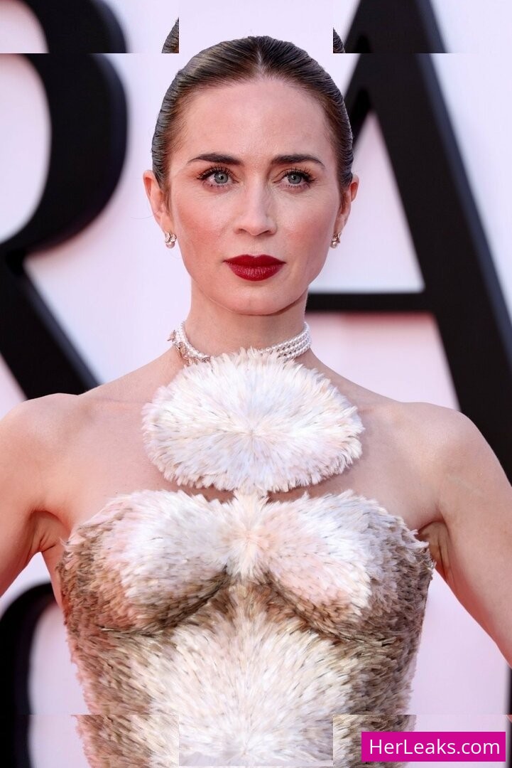 Emily Blunt - Image 90