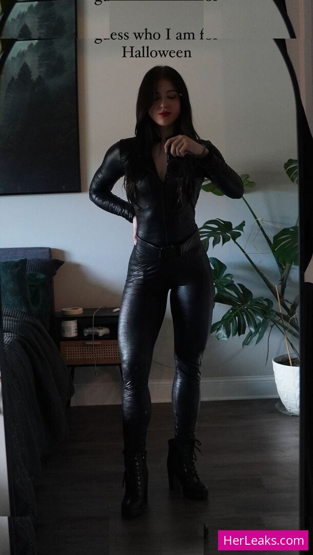 Emma Lanyi - Image 103