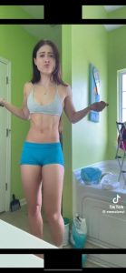 Emma Lanyi - Image 25