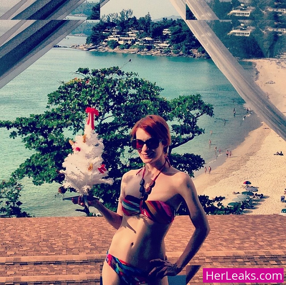 Felicia Day - Image 191