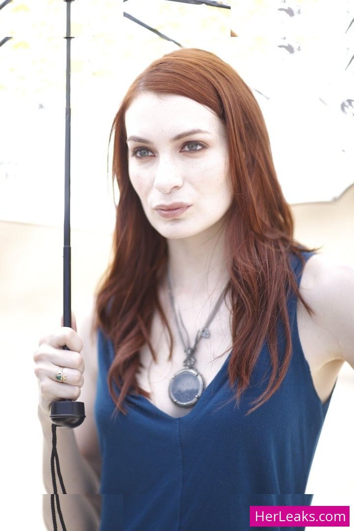 Felicia Day - Image 178