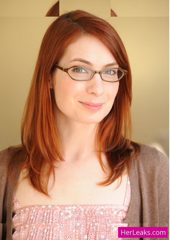 Felicia Day - Image 171